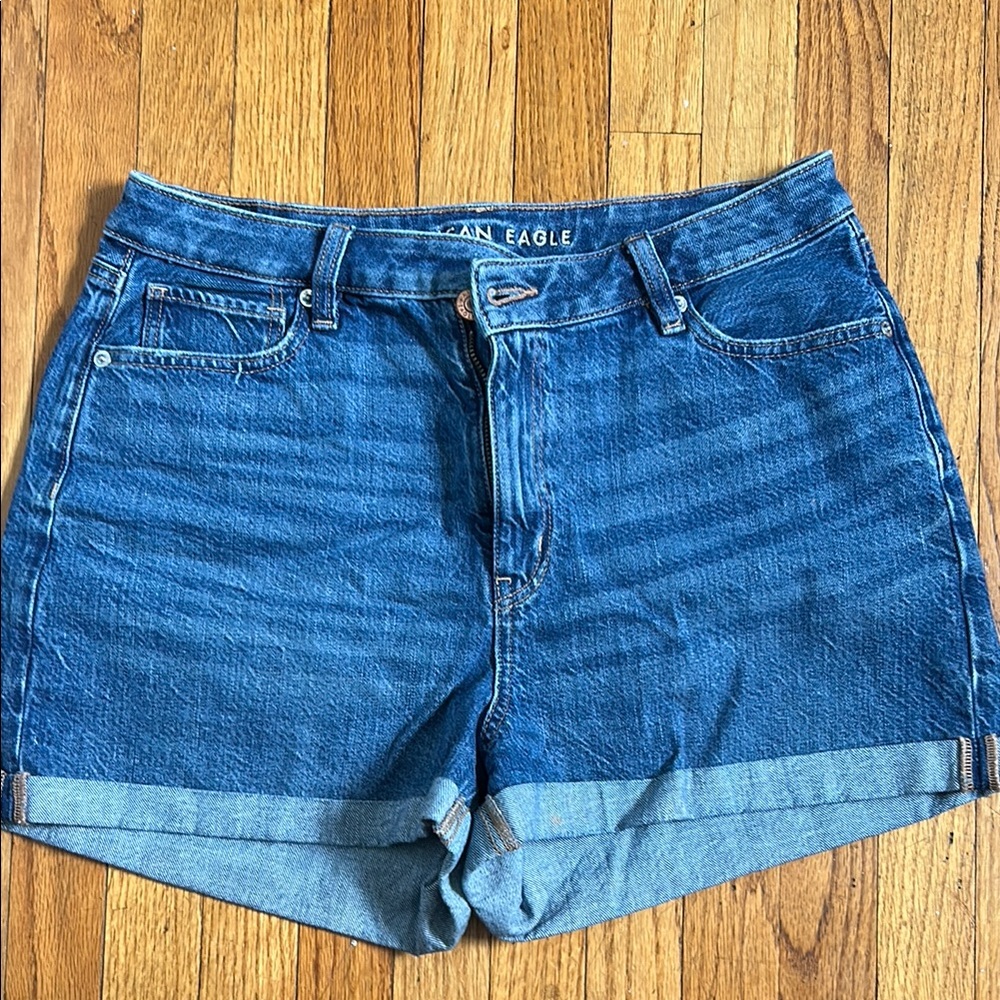 American Eagle Outfitters Blue Jean Shorts Classic Summer Style